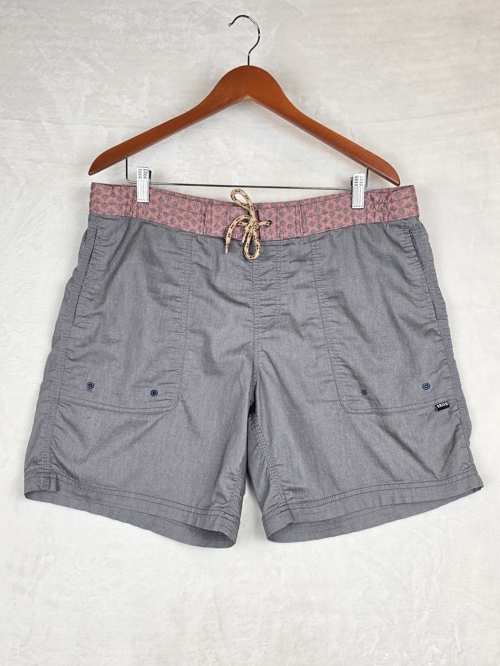 Howler Brothers Swim Shorts Mens 34 Gray Coral Print Waist Drawstring Trunks